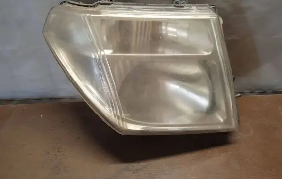 Nissan Pathfinder R51 Headlight/headlamp 10016459