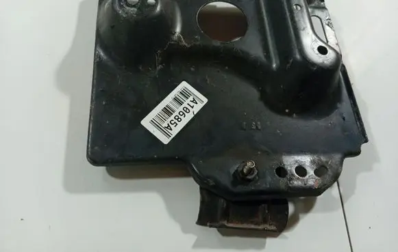 Citroen Saxo Battery bracket 