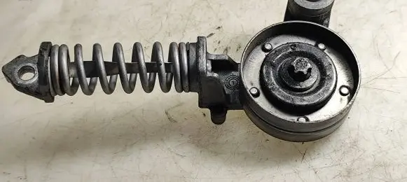 Opel Cascada Generator/alternator belt tensioner 55565236