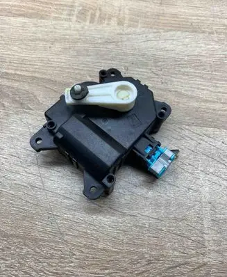 Toyota Verso Air flap motor/actuator 1138002810