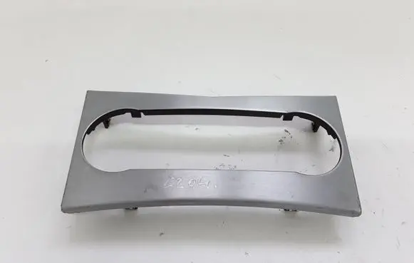 Mercedes-Benz C W204 Climate control/heater control trim A2046800490