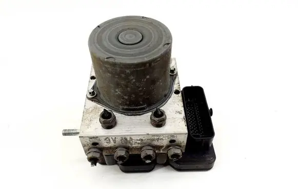 Skoda Fabia Mk3 (NJ) ABS Pump 6C0614517G 6C0907379G