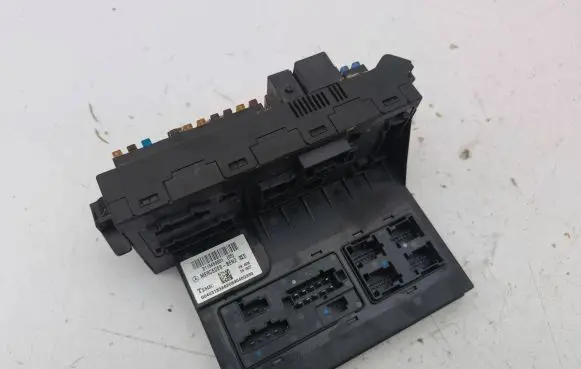 Mercedes-Benz E W211 Fuse module 2115459001