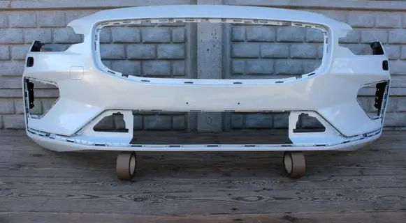 Volvo V60 Front bumper 31690530
