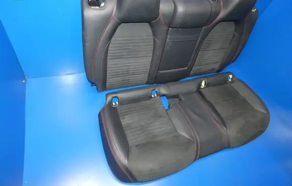 Mercedes-Benz GLA W156 X156 Second row seats 