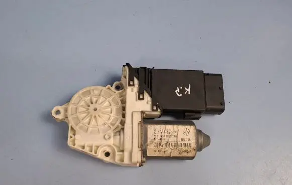 Seat Toledo II (1M) Front door window regulator motor 1J0959801F 101387101