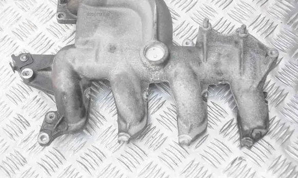 Suzuki Grand Vitara II Intake manifold 8200714430