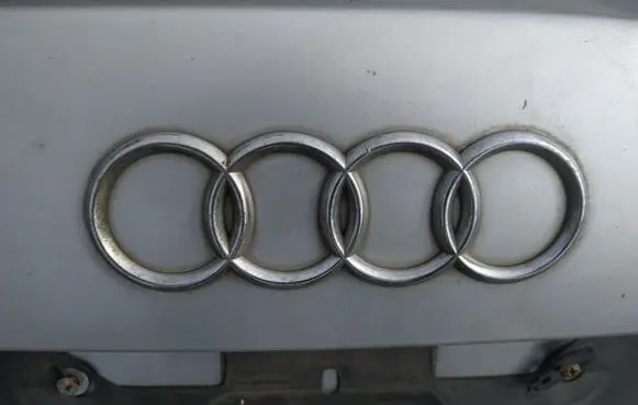 Audi A4 S4 B6 8E 8H Manufacturer badge logo/emblem 
