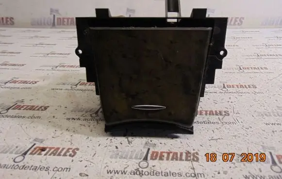 Ashtray (front)