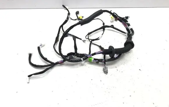 Lexus LBX Front door wiring loom/harness boot 821515CE21