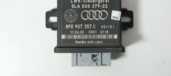 Audi A6 S6 C6 4F Light module LCM 8P0907357C 5LA00837922