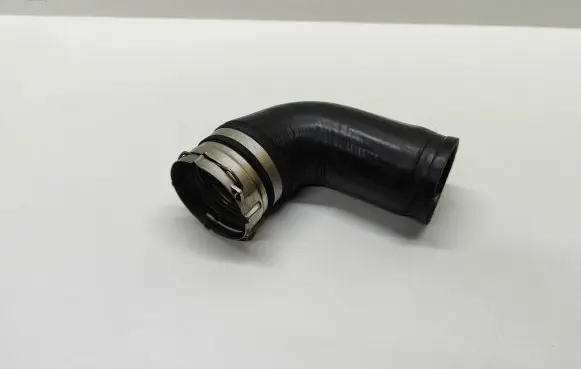 BMW 5 E60 E61 Intercooler hose/pipe 7799400 11617799400 779940001