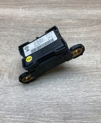 Volkswagen Golf V ESP acceleration yaw rate sensor 7H0907655A 10170103663