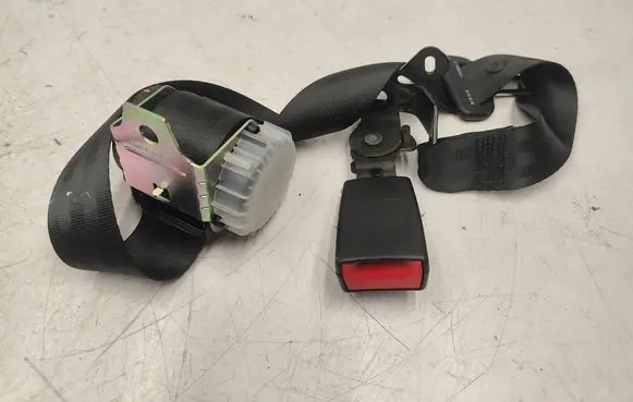 Volkswagen Golf VII Rear seatbelt 5G0857807RAA
