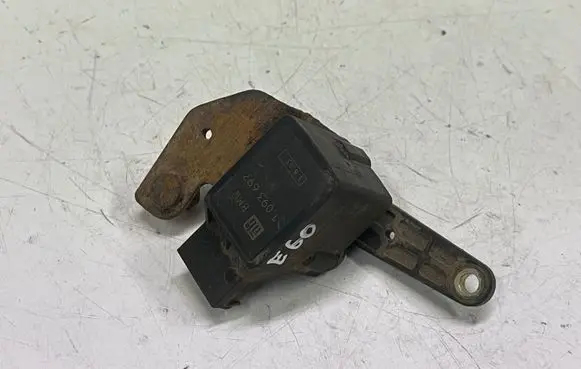BMW 5 E60 E61 Front height sensor lever 1093697