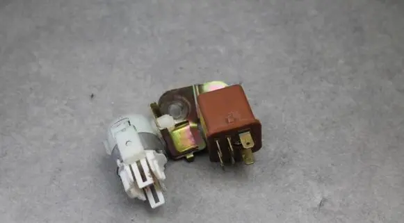 Subaru Outback Fuse 25229AA091