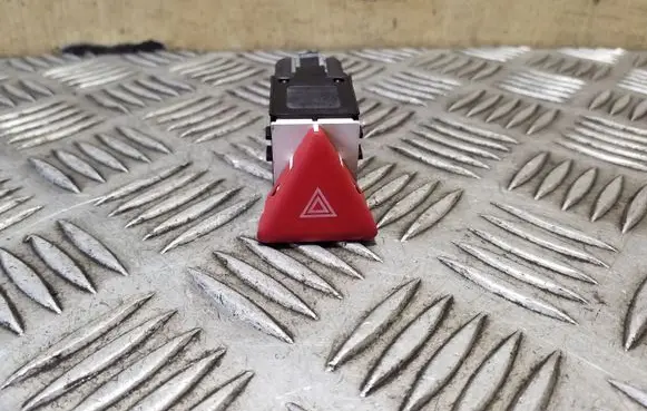 Volkswagen Eos Hazard light switch 1Q0953509