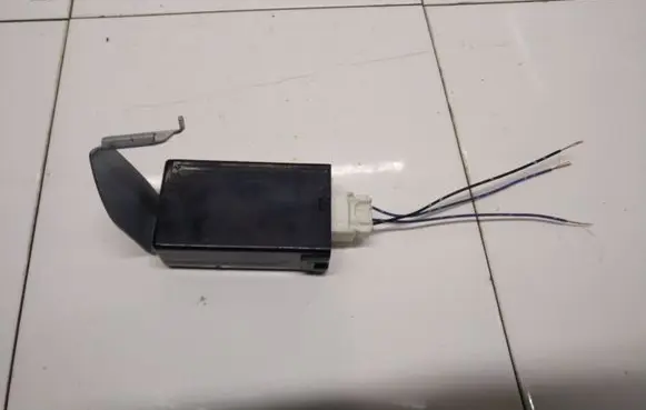 Mazda 5 Central locking relay CC65675DZA