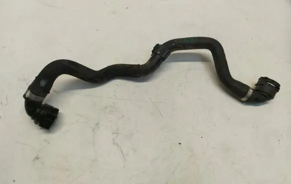 BMW 1 F20 F21 Engine coolant pipe/hose 8654833