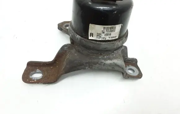 Volvo XC60 Engine mount bracket 31330135