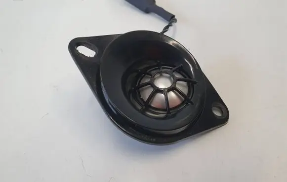 BMW 5 G30 G31 G38 Parcel shelf speaker 9226358 8907014003 20117311