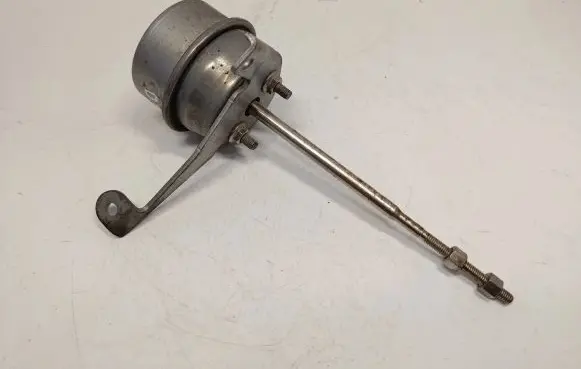 BMW 5 F10 F11 Turbo system vacuum part 7583908 11657583908