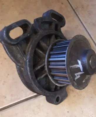 Volkswagen Transporter - Caravelle T4 Water pump T4AAZ