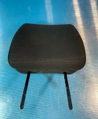 Toyota Yaris Front seat headrest 