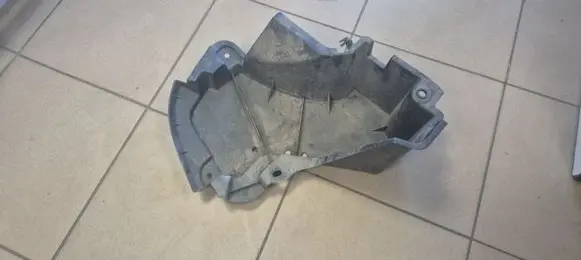 Toyota Auris E180 Rear mudguard 5822702010