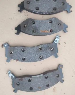 Chrysler Voyager Brake pads (front) 04773575 55087 SH0EXTT
