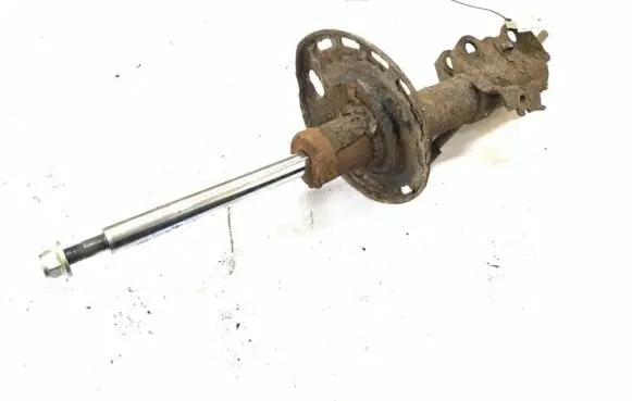 Toyota Auris 150 Front shock absorber/damper