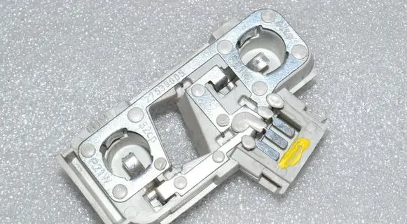 Mercedes-Benz B W245 Tail light bulb cover holder A1698200577