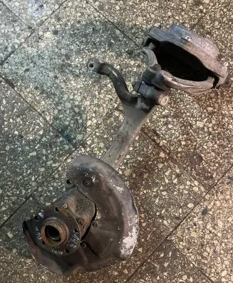 Audi A6 S6 C6 4F Front wheel hub