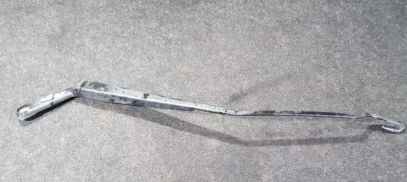 Seat Toledo II (1M) Front wiper blade arm