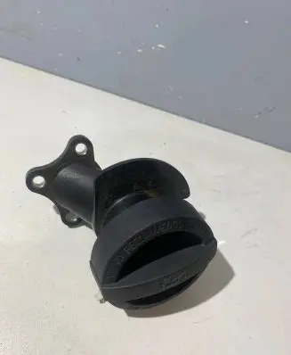 Volvo V70 Oil filler cap 31330189 PA66GF15