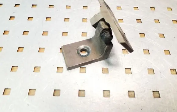BMW 5 E60 E61 Front door upper hinge