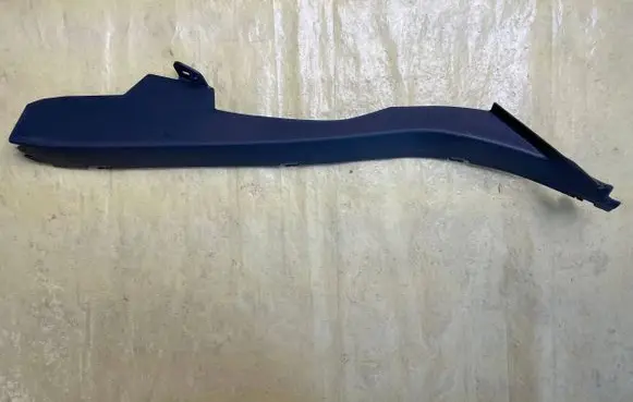 Mercedes-Benz C W204 Rear seat side bottom trim A2046904025