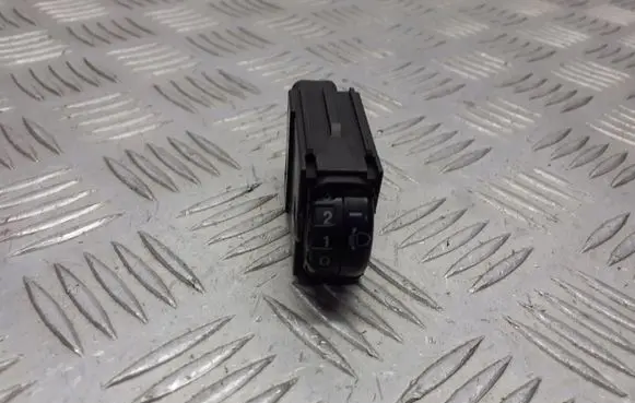 Toyota Yaris Headlight level adjustment motor 