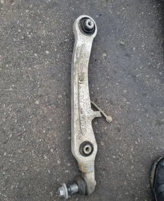Audi A8 S8 D3 4E Front lower control arm/wishbone 4E0407155C