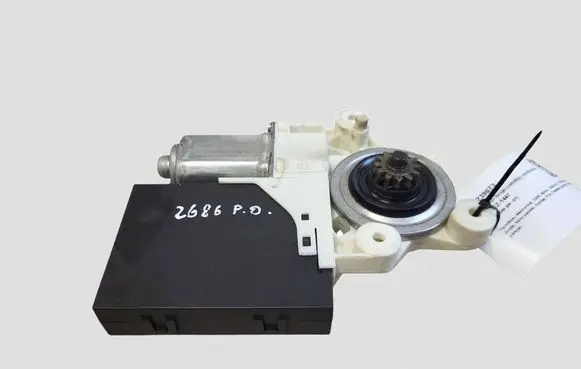 Volvo S40 Front door window regulator motor 30737681 992746100 994582108