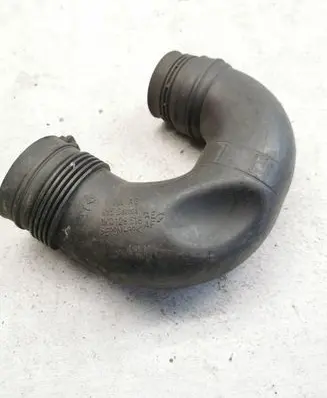 Volkswagen Golf Plus Air intake hose/pipe 1K0129618Ae
