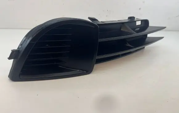 Audi A3 S3 8P Front bumper lower grill 8P3807681
