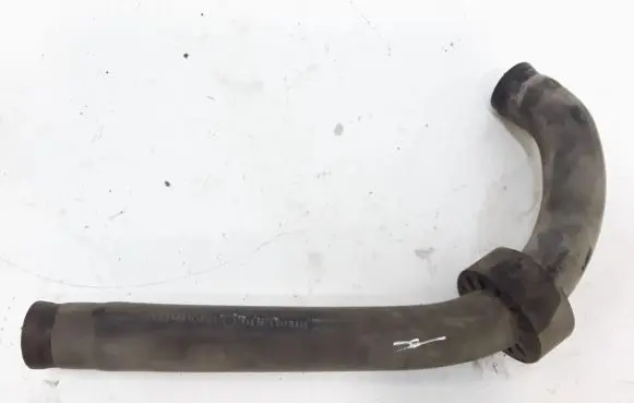 Audi A6 S6 C4 4A Engine coolant pipe/hose 4A0121055E