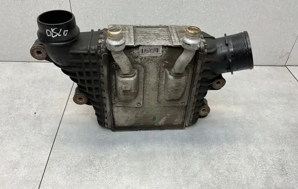 Land Rover Discovery Sport Intercooler radiator GJ329L440AD