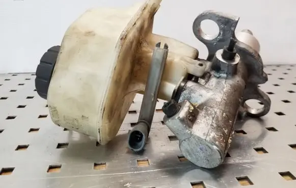 Opel Vectra C Master brake cylinder 32067070