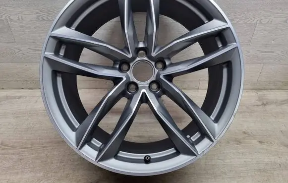 Audi A5 8T 8F R20 alloy rim 8T0601025DG 8T0601025DF
