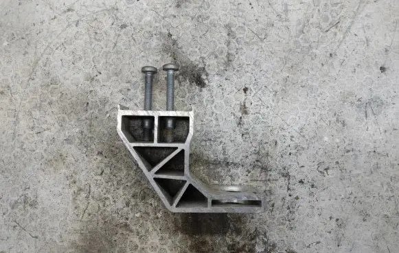 Mercedes-Benz C W205 Radiator mount bracket