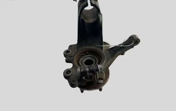 Front wheel hub