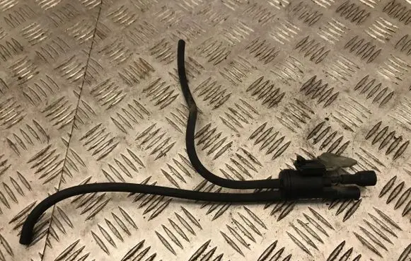 Mercedes-Benz C W204 Vacuum valve 0025401497