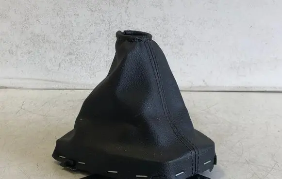 Nissan Qashqai J12 Gear lever shifter trim leather/knob 969U96UN0A